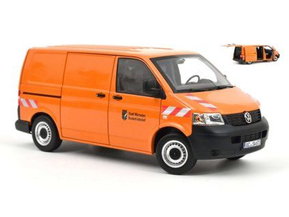 0090031 vw transporter communal vehicle 1 18