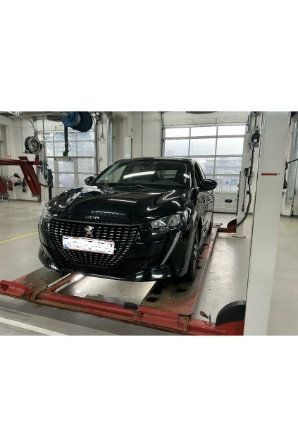 Peugeot 208 1.2i 75kw alure automat po 1.majiteli top vybava