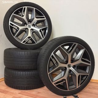 SEAT ATECA CUPRA 5x112 R19 ET45+LETNÍ 235/40R19 4m 21 900 Kč Nabízím k prodeji krásná, 19 palcová, litá kola, originál...