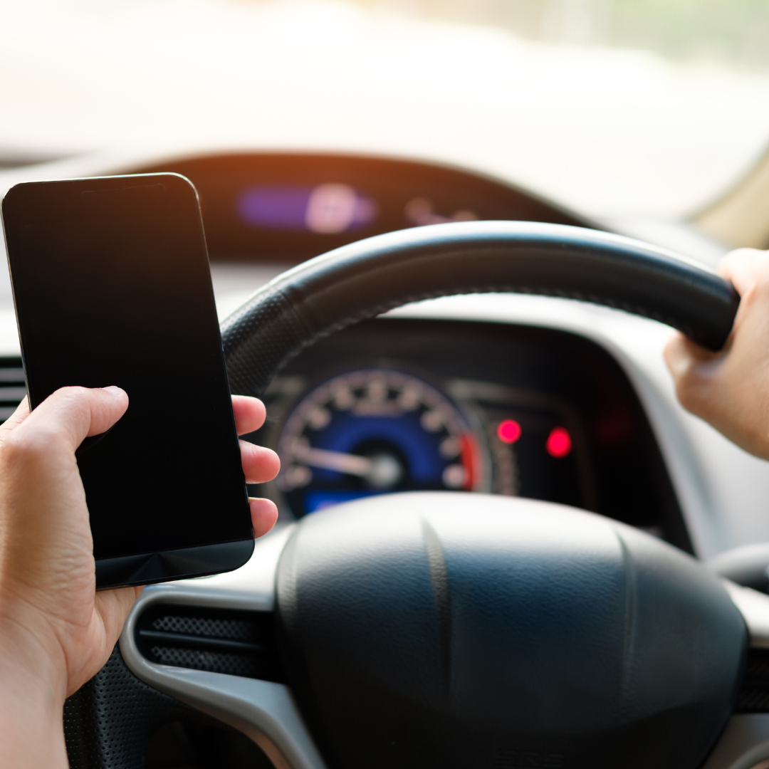 Řídí váš mobil?