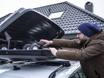 Jak namontovat střešní box?