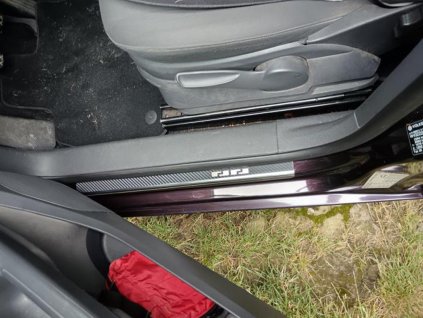 Prahové lišty VW Caddy 2004-2020 • nerez s karbonem
