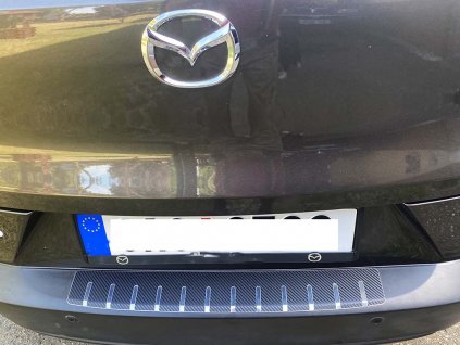 Kryt prahu pátých dveří Mazda CX-3 2015-2021 • nerez s karbonem