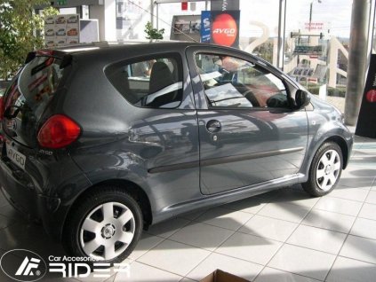 527 bocni listy dveri toyota aygo 3 dv 2005 2014