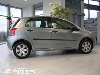 541 bocni listy dveri toyota yaris 5d 2006 2010