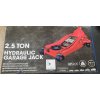 Pojízdný nízkoprofilový hydraulický zvedák 2.5 t T830018
