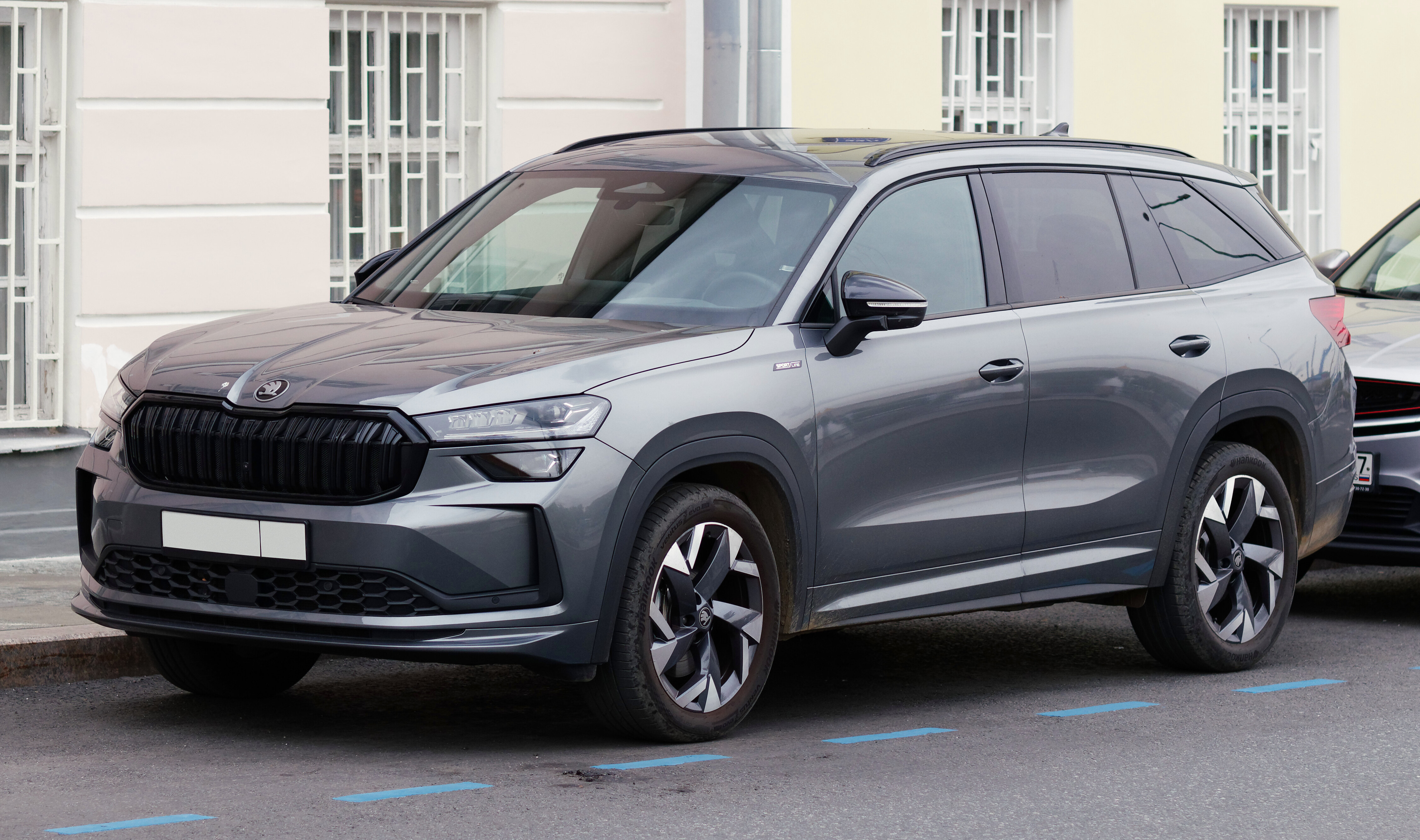 Moscow,_Škoda_Kodiaq_(2nd_gen)_Aug_2025_02_(cropped)