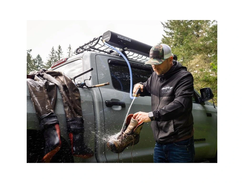 YA8004109 Yakima RoadShower SM (15L)