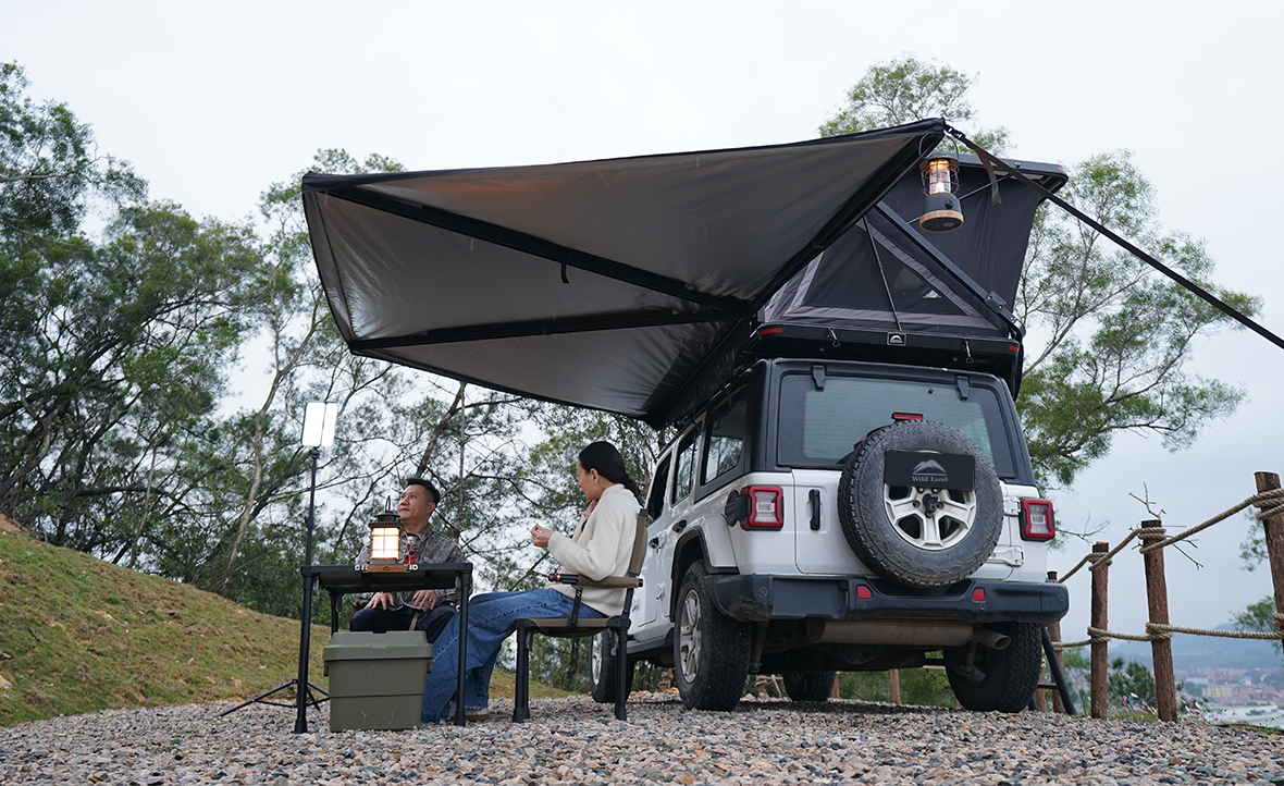 WildLand Car Awning 180 lifestyle