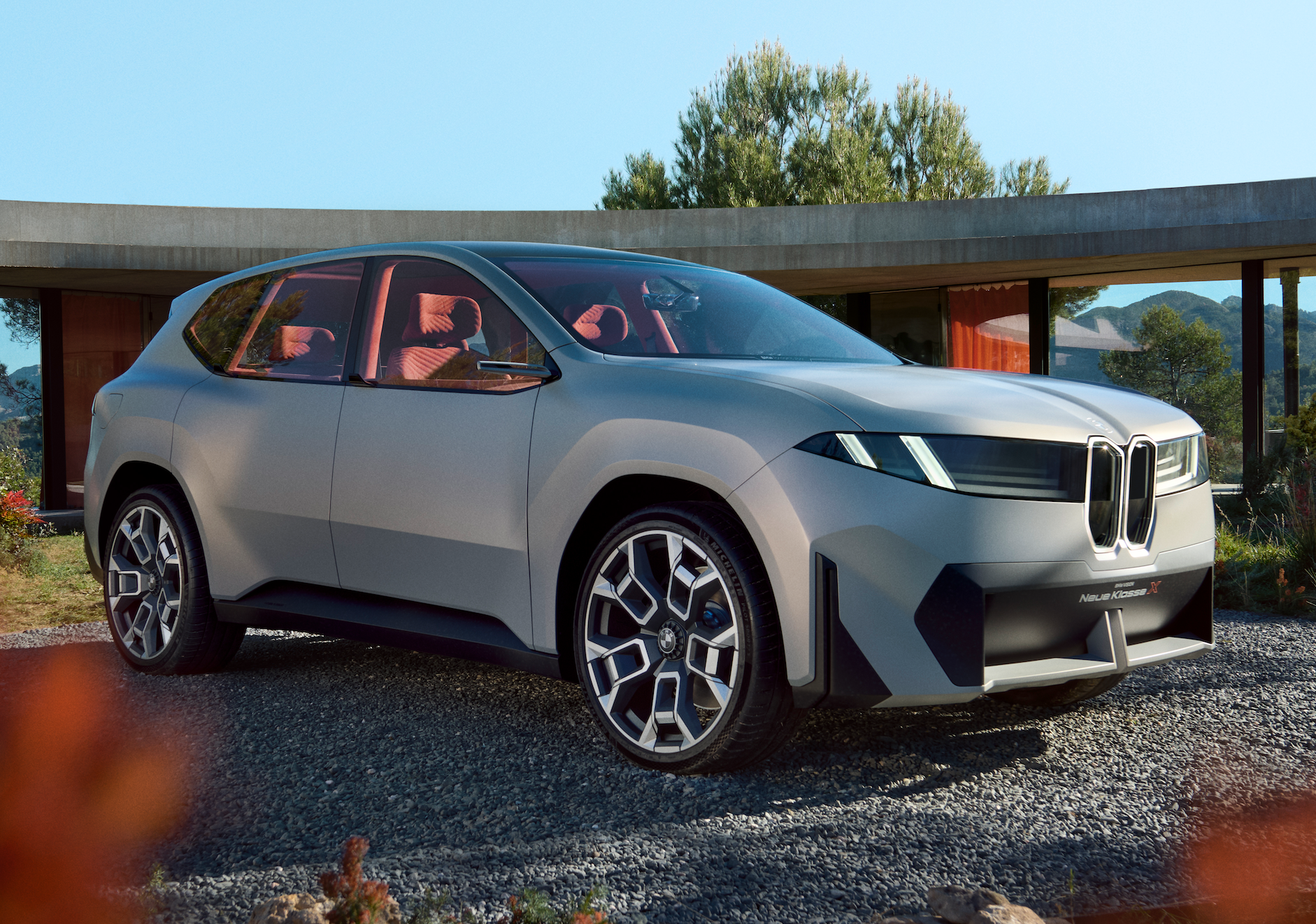 NOVÉ BMW - VISION NEUE KLASSE X