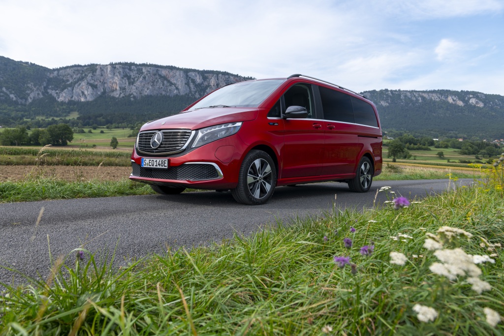 TAK UŽ TAM BUDEM? aneb Jak vybrat rodinné auto