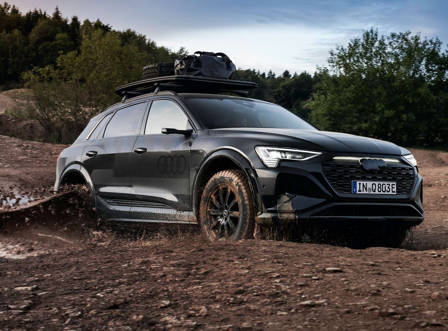 Audi Q8 e-tron edice Dakar