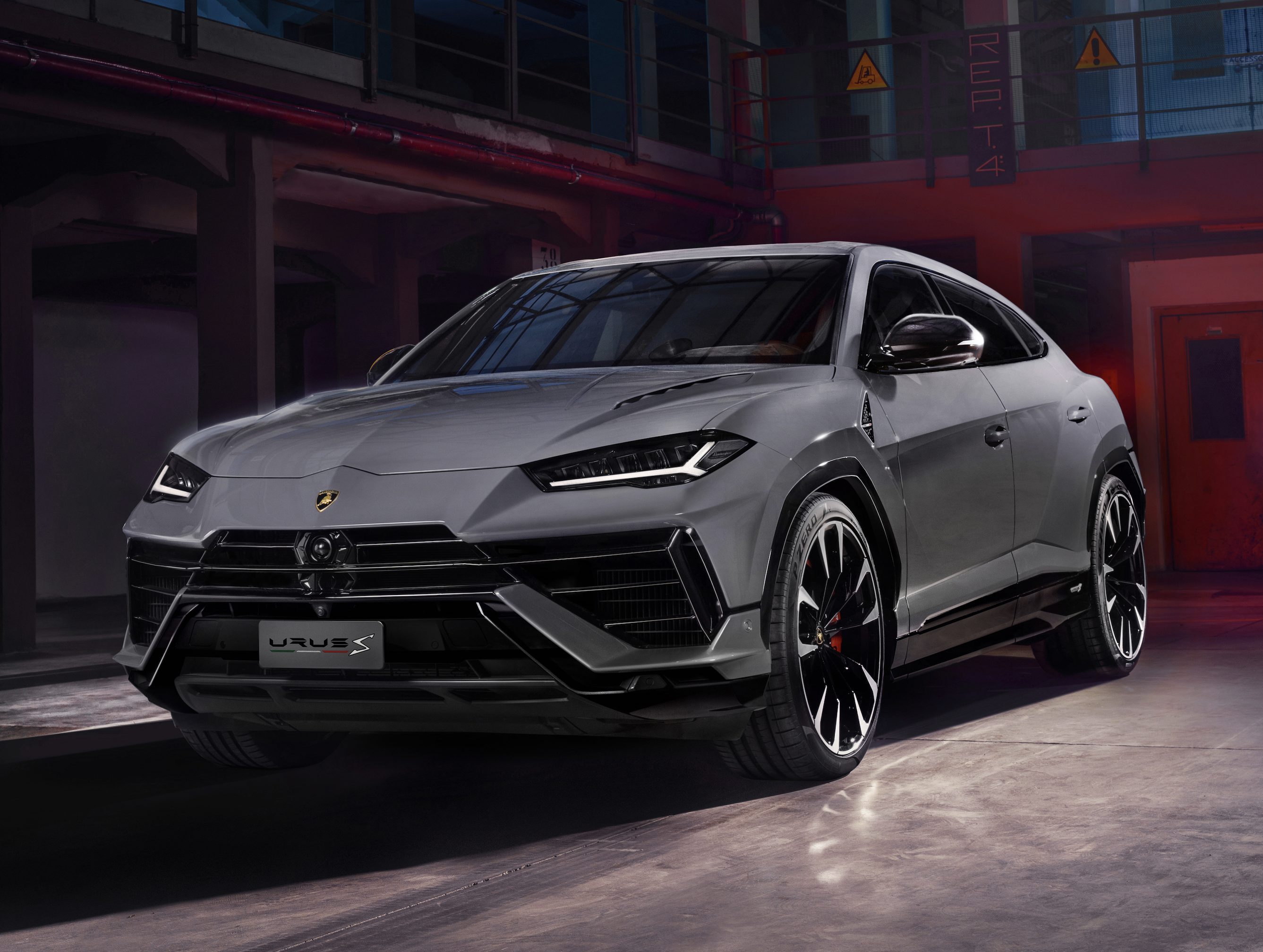 LAMBORGHINI URUS S - facelift super sportovního SUV