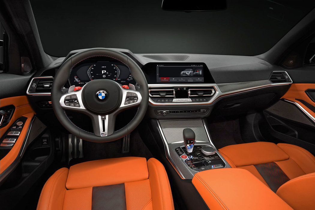 Bmw M3 Sedan A Bmw M4 Coupe