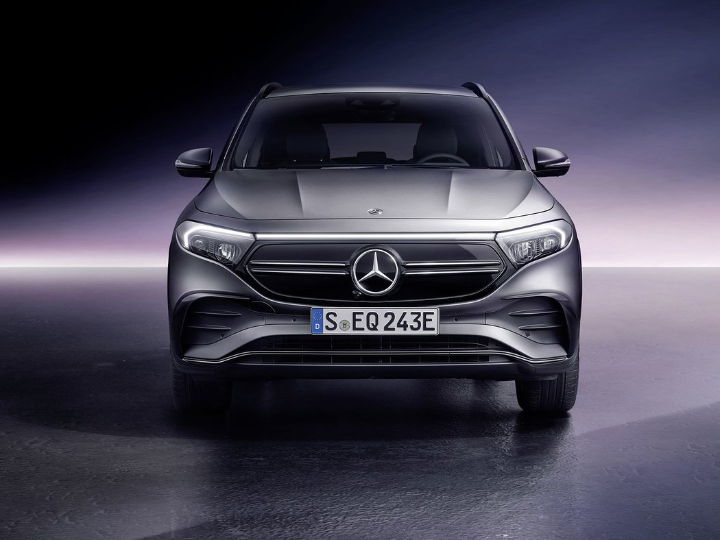 MERCEDES BENZ EQA - premiéra nového elektrického crossoveru, AUTOIBUY
