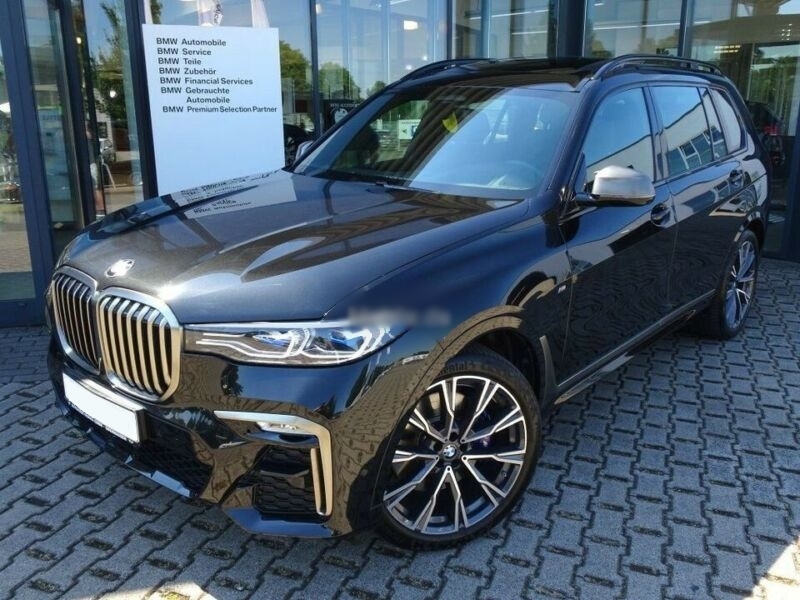 Luxusní předváděcí BMW X7 M50d xDRIVE M-paket - černá sapphire metalíza Online autosalon AUTOiBUY.com