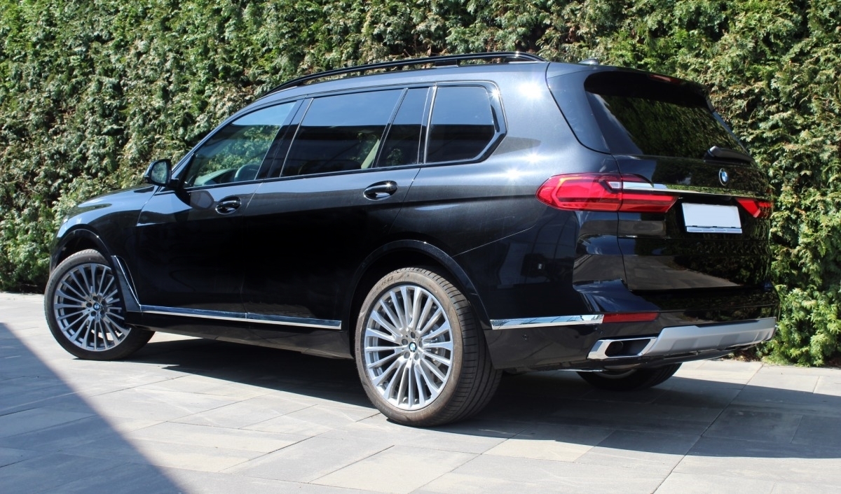 BMW X7 30d xDrive Mpaket - předváděcí české auto - nákup online - super výbava