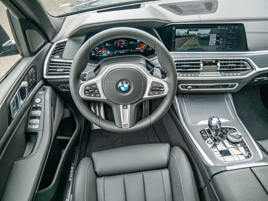 BMW X7 M50d Mpaket - nafta 400 koní - maximální výbava - objednání online