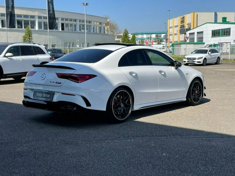 Mercedes CLA coupé 45 AMG 4matic SpeedShift | nový model AMG 386 koní |sport design modern 4-door coupé | objednání online | super cena | autoibuy.com