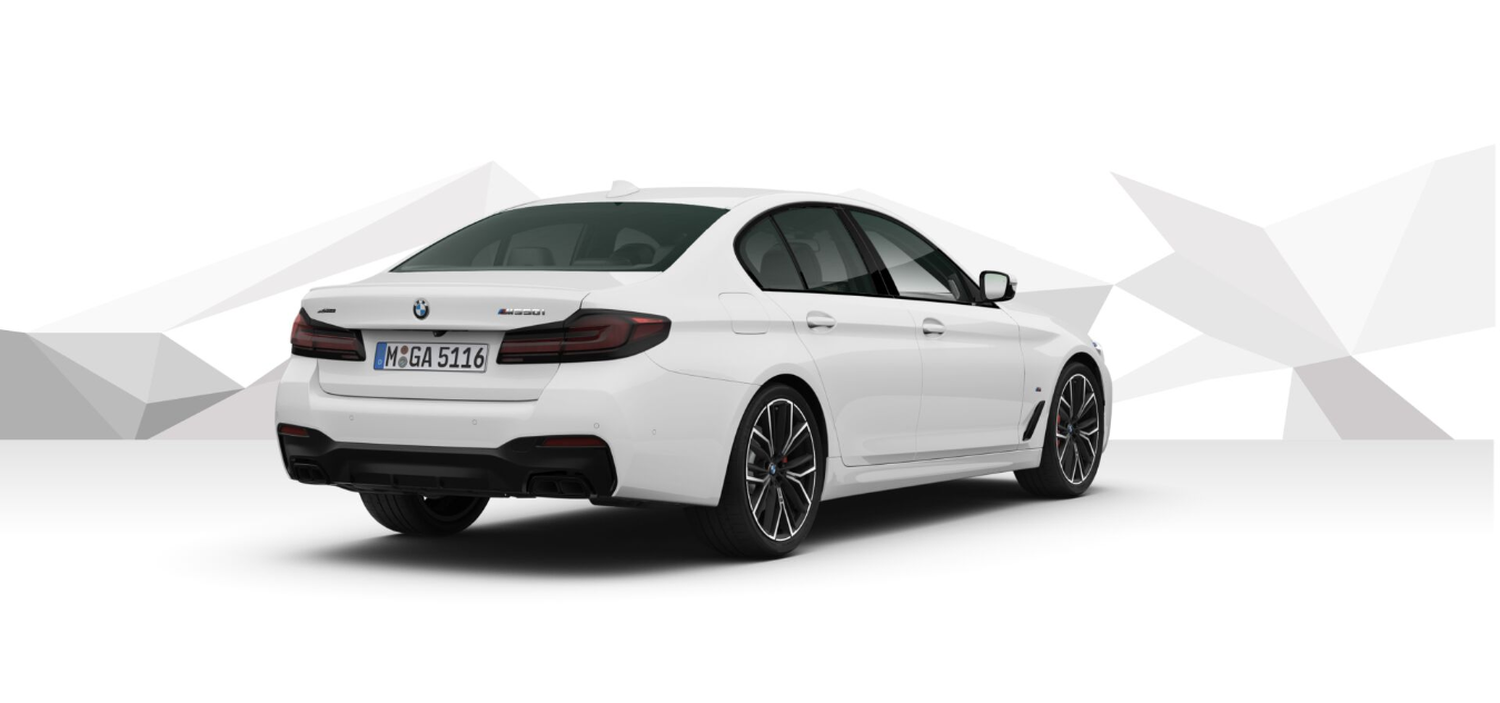 BMW M550i xDRIVE - bílá Alpine White - autoibuy.com