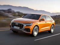  Luxusní prémiové sportovní AUDI Q8 - novinka 2020