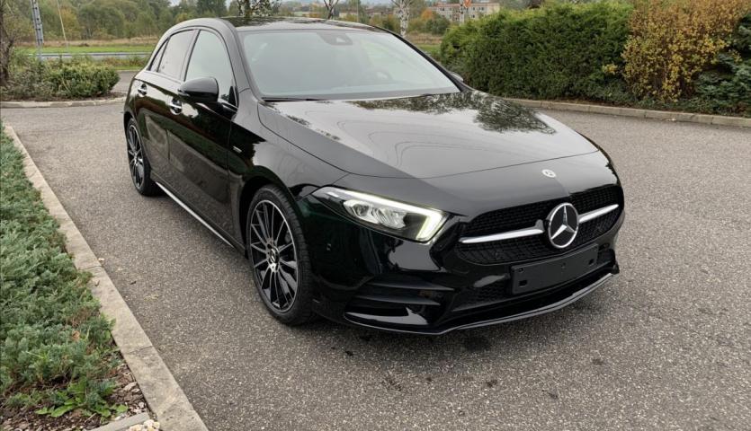Mercedes A 200 Amg Nove Auto Skladem Benzin 120 Kw Amg Night Specialni Edice Super Vybava Skvela Cena 829 000 Kc Bez Dph