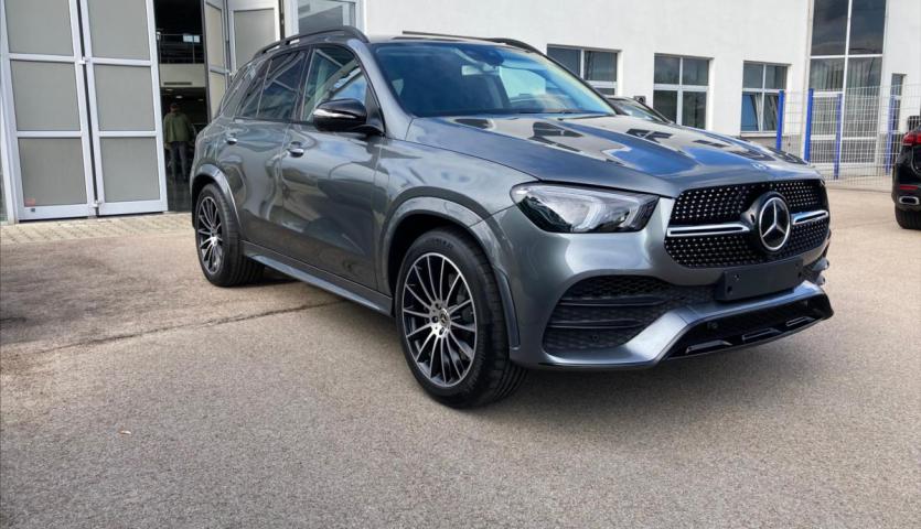 Mercedes GLE 400d 4matic AMG | nové auto skladem | sportovně luxusní SUV | nafta 330 koní | maximální výbava | super cena 2.279.000,- Kč bez DPH