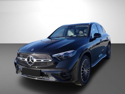 MERCEDES-BENZ GLC 300 4matic AMG - černá Obsidian metalíza