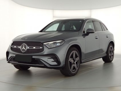 MERCEDES-BENZ GLC 300 4matic AMG - šedá Selenite metalíza