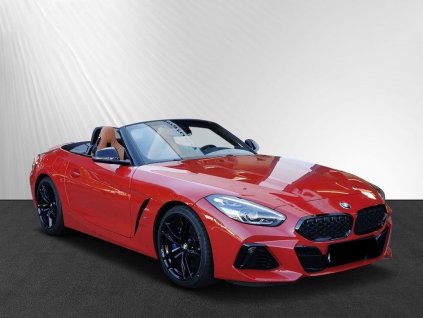 BMW Z4 M40i Roadster  - červená San Francisco metalíza