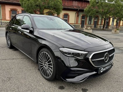 MERCEDES E KOMBI 300 de HYBRID 4matic AMG - černá Obsidian metalíza
