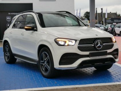 MERCEDES-BENZ GLE 400d 4MATIC 9G-TRONIC AMG - bílá Polar