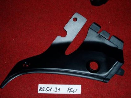 42777 mrizka pod celni sklo torpedo leva peugeot 309