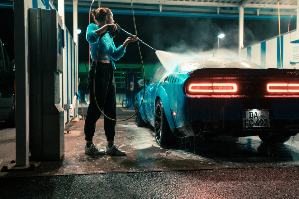 Čistenie exteriéru auta: Kompletný detailing návod