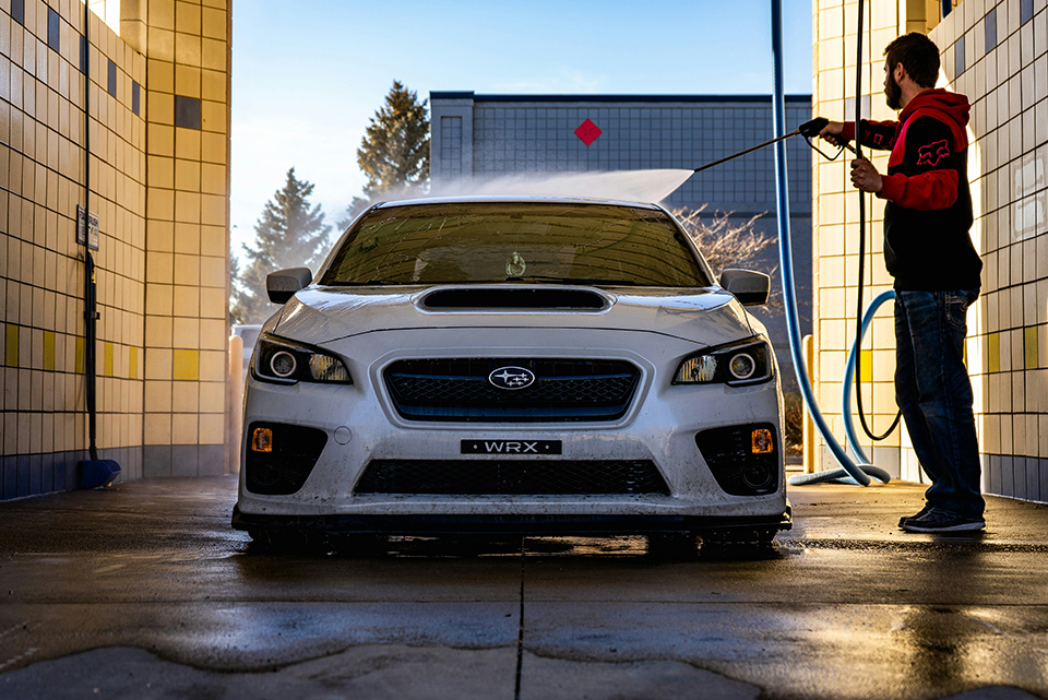 DIY vs. Profesionálny detailing: Kedy sa oplatí investovať do odborníkov?