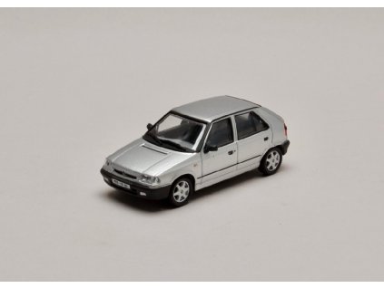 Škoda Felicia 1994 %22litá kola%22 stříbrná met 1 43 Abrex 143ABS 709AD 01