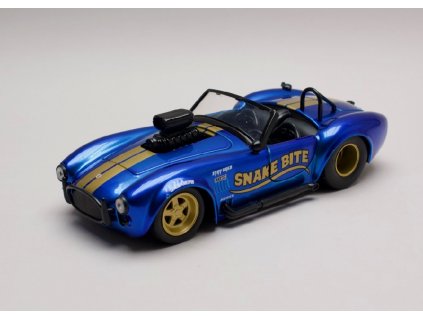 Shelby Cobra 427 S C 1965 Snake Bite modrá met 1 24 Jada Toys 31706 01