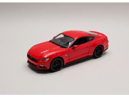 Ford Mustang GT 2015 červená 1 24 Welly 24062 01