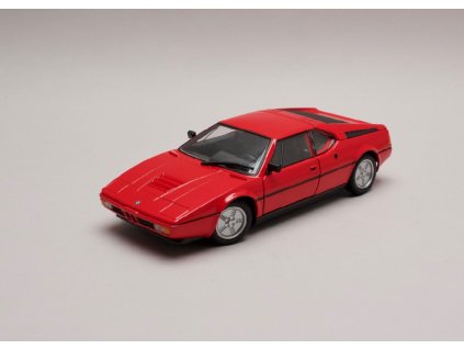 BMW M1 červená 1 24 Welly 24098 01