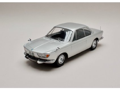 BMW 2000 CS 1965 stříbrná 1 18 KK scale 180123 01