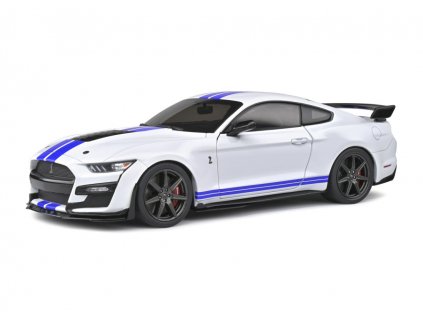 Ford Mustang Shelby GT500 Fast Track 2020 bílá modré pruhy 1 18 Solido 1805904 01