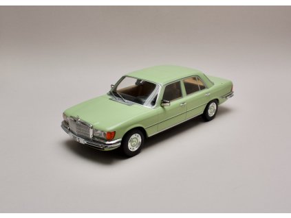 Mercedes Benz 280 S 1972 W116 světle zelená 1 18 MCG 18181 01