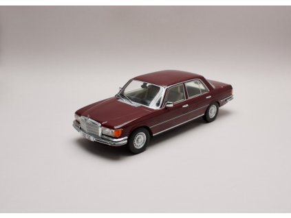 Mercedes Benz 280 S 1972 W116 tmavě červená 1 18 MCG 18183 01