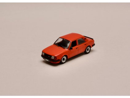 Škoda 120L model M 1983 červená 1 43 IXO CLC403N 01