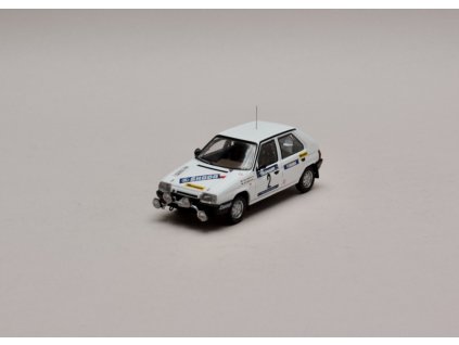 Škoda Favorit 136 L #2 Rallye Valašská zima 1989 1 43 IXO RAC407B.22 01
