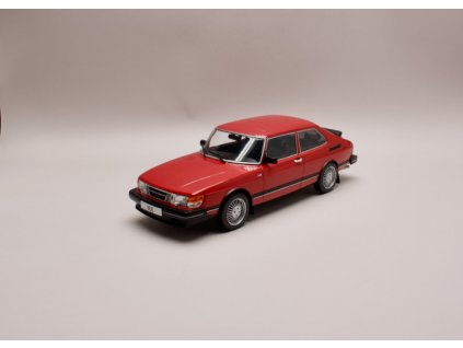 Saab 900 GL 1981 červená 1 18 MCG 18340 01