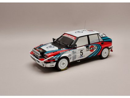 Lancia Delta Integrale 16V #5 Safari Rally 1990 %22Martini%22 1 18 IXO 18RMC139C.22 01