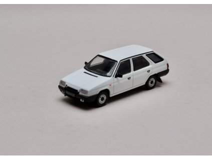 Škoda Forman 1990 bílá 1 43 IXO CLC575N.22 01