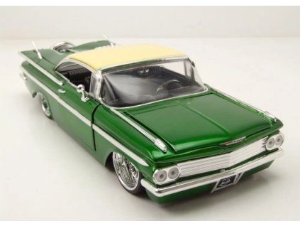 Chevrolet Impala Custom 1959 %22Street Low series%22 zelená met. 1 24 Jada Toys 34759 01