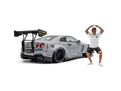 Nissan Skyline GT R (R35) W Liberty Walk Body kit 2.0 2024 + figurka KATO 1 18 Solido 1805821 01